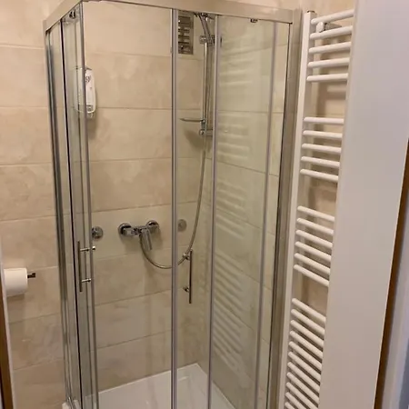 Veranda Maison d'hôtes 3*